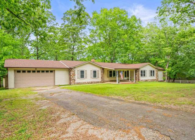 Property at 202 Starfield Pl, Hot Springs, AR 71913, 6 beds, 3 baths