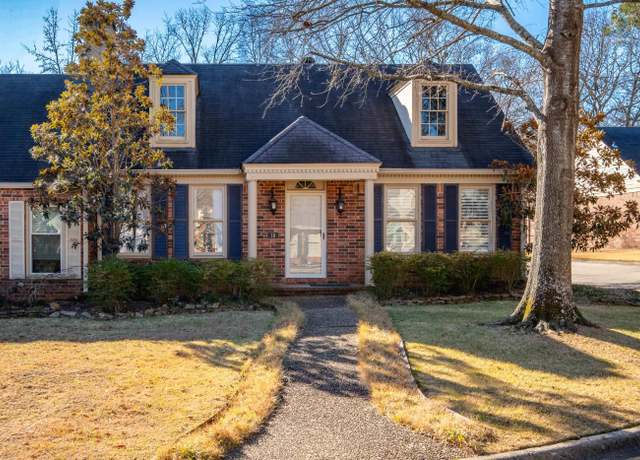 Property at 2112 Hinson Rd, Little Rock, AR 72212, 3 beds, 2.5 baths
