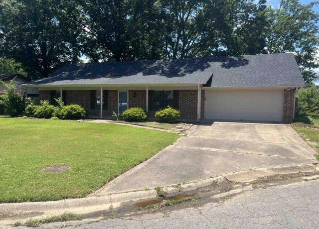 Property at 11 Laura Ln, Conway, AR 72034, 3 beds, 2 baths