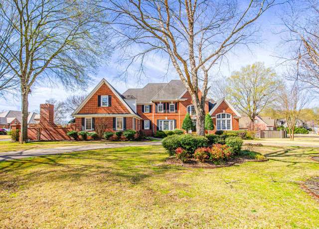 Property at 2585 Adamsbrooke Dr, Conway, AR 72034, 5 beds, 5.5 baths
