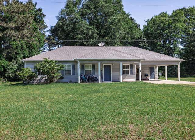 Property at 244 Church Dr, Arkadelphia, AR 71923, 4 beds, 2 baths