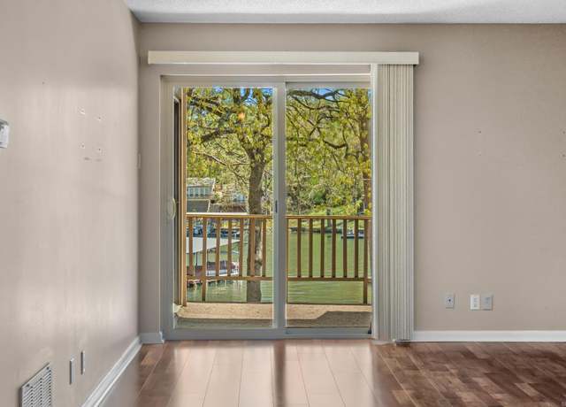 Property at 1137 Twin Points Rd Unit F, Hot Springs, AR 71913, 2 beds, 2 baths