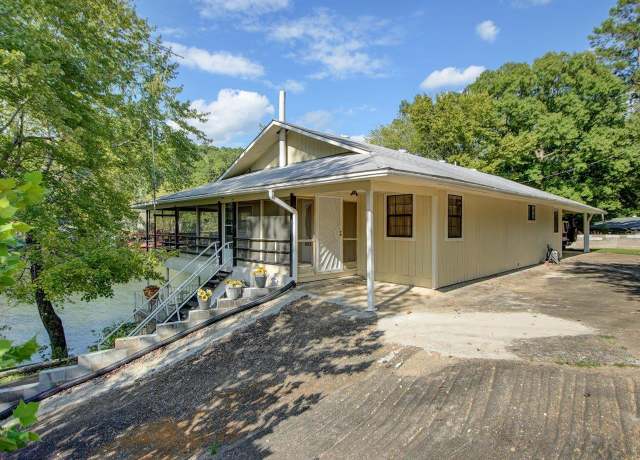 Property at 323 Catherine Cove Loop, Malvern, AR 72104, 3 beds, 3.5 baths