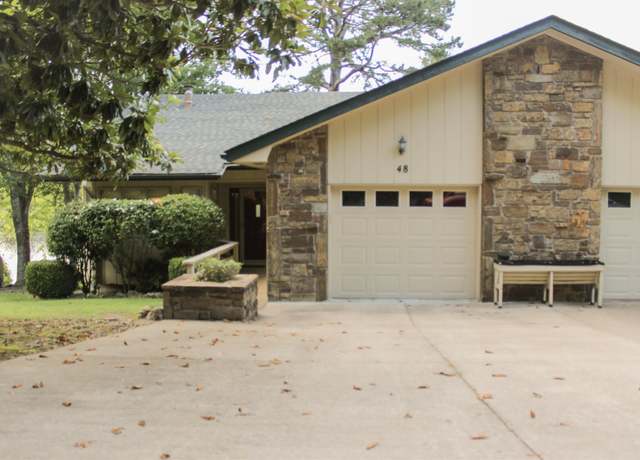 Property at 48 Majorca Dr, Hot Springs Village, AR 71909, 2 beds, 2 baths