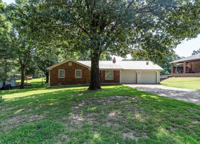 Property at 306 Leslie Ann, Jonesboro, AR 72405, 3 beds, 2 baths