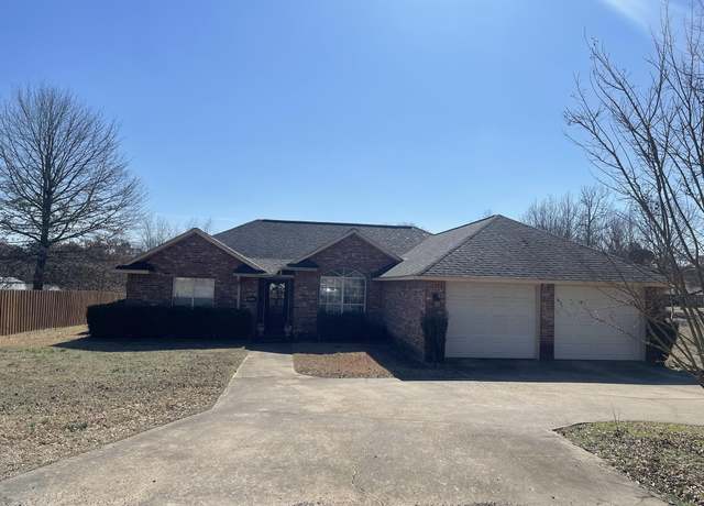 Property at 201 W Bullion, Mena, AR 71953, 3 beds, 2 baths