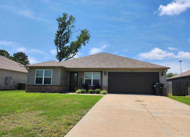 Property at 6647 White Oak Way, North Little Rock, AR 72117, 4 beds, 2 baths
