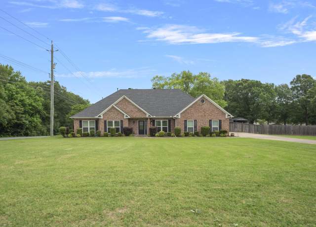 Property at 15 Castle Hts, Cabot, AR 72023, 7 beds, 3 baths