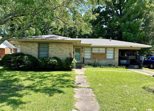 Property at 1512 W 23rd Ave, Pine Bluff, AR 71603, 3 beds, 1.5 baths