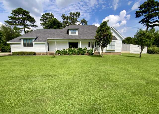 Property at 75 Natures Trail Dr, Heber Springs, AR 72543, 5 beds, 4.5 baths