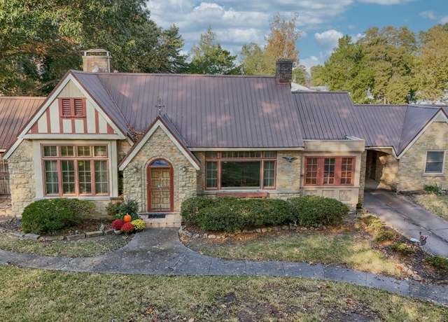 Property at 512 Poinsett, Trumann, AR 72472, 4 beds, 2 baths