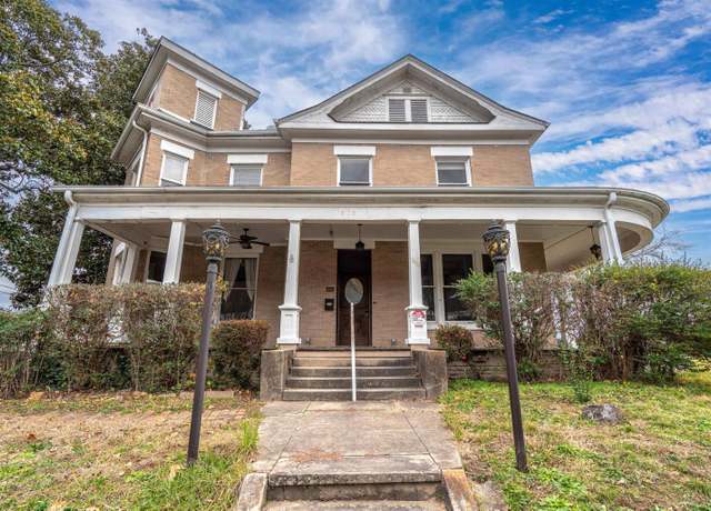 Property at 303 Quapaw Ave, Hot Springs, AR 71901, 5 beds, 5 baths