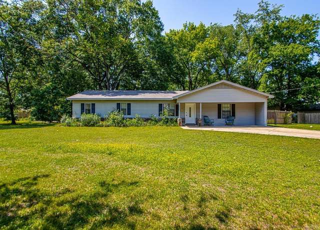 Property at 7925 Cindy, Benton, AR 72019, 3 beds, 2 baths