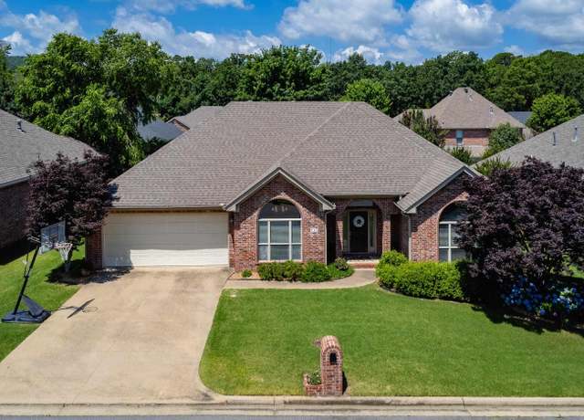 Property at 112 Holland Ln, Little Rock, AR 72223, 4 beds, 2 baths