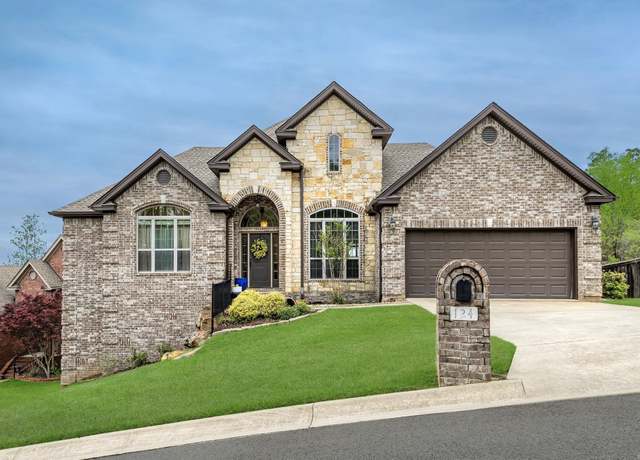 Property at 124 Crestview Dr Dr, Maumelle, AR 72113, 4 beds, 4 baths
