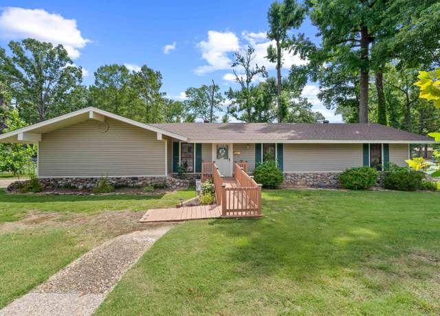 Property at 31 Deerfield Dr, Sherwood, AR 72120, 3 beds, 2 baths