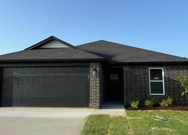 Property at 5633 Morgan Dr, Jonesboro, AR 72401, 3 beds, 2 baths