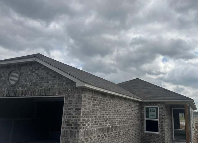 Property at 8200 Fitzgerald Ln, North Little Rock, AR 72113, 3 beds, 2 baths