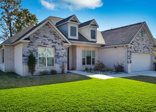 Property at 308 Bluebell Ct, Hot Springs, AR 71901, 4 beds, 2.5 baths