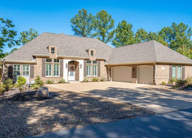 Property at 15 Asombroso Ln, Hot Springs Village, AR 71909, 3 beds, 2.5 baths