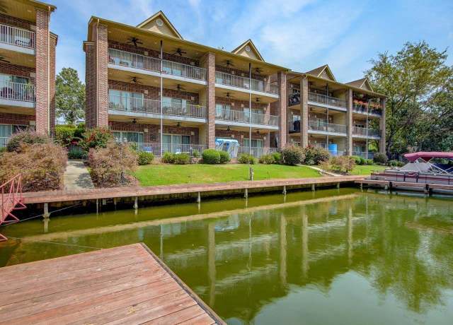 Property at 503 Lakeland Dr Unit E-6, Hot Springs, AR 71913, 2 beds, 2.5 baths