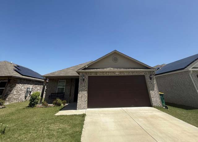 Property at 8700 Northwood Creek Dr, North Little Rock, AR, 4 beds, 2 baths