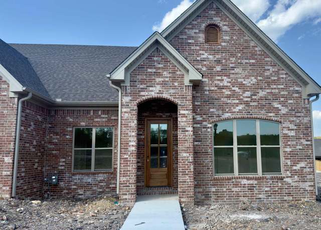 Property at 14 Driftwood Ln, Little Rock, AR 72223, 2 beds, 2 baths