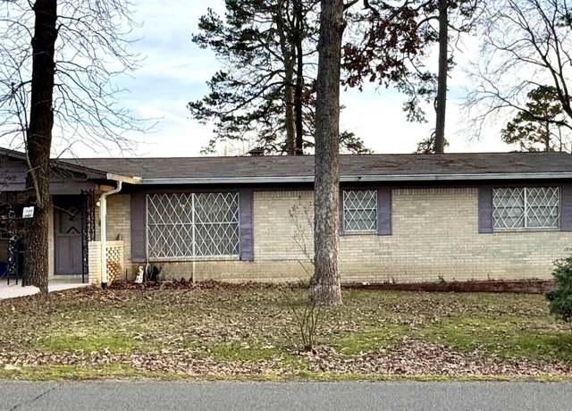 Property at 959 Twin Points Rd, Hot Springs, AR 71913, 3 beds, 2.5 baths