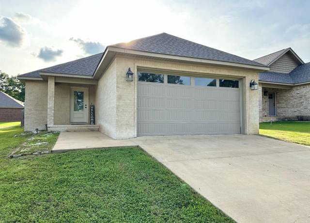 Property at 341 Wolf Den Dr, Jonesboro, AR 72405, 3 beds, 2 baths