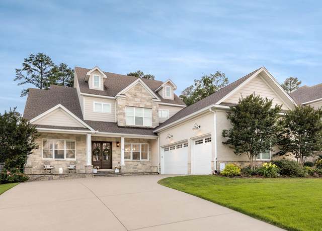 Property at 319 Ensbury Dr, Little Rock, AR 72223, 5 beds, 4.5 baths