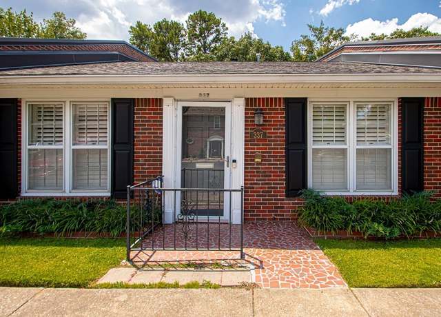 Property at 337 Cambridge Place Dr, Little Rock, AR 72227, 2 beds, 2 baths