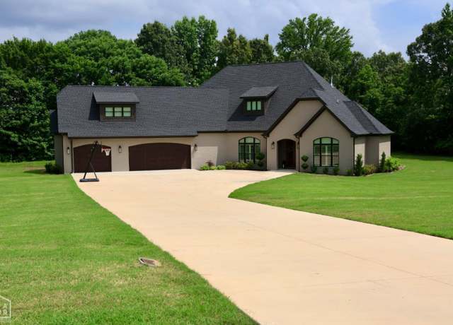 Property at 171 County Road 7455, Jonesboro, AR 72405, 4 beds, 4.5 baths