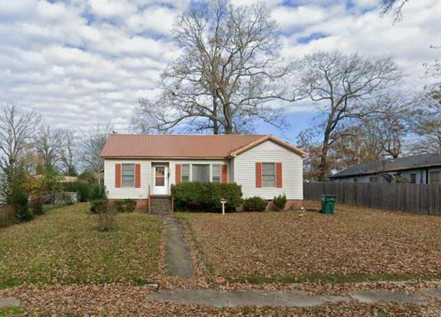 Property at 1104 W 6th St, El Dorado, AR 71730, 3 beds, 1.5 baths