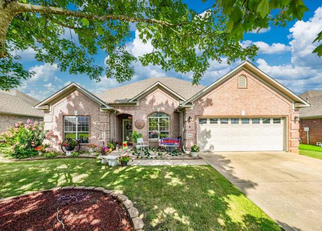 Property at 1325 Crosspoint Rd, Conway, AR, 3 beds, 2 baths