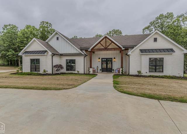 Property at 315 Greene 7242 Rd, Paragould, AR 72450, 3 beds, 3.5 baths