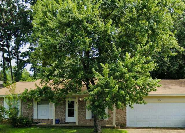 Property at 4 Brookway Ln, North Little Rock, AR 72120, 3 beds, 2 baths