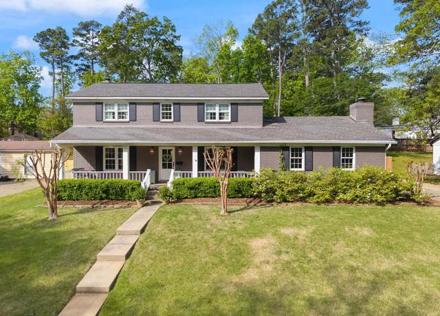 Property at 5 Huntington Rd, Little Rock, AR 72227, 4 beds, 2.5 baths
