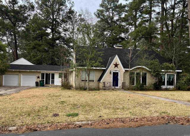 Property at 604 E 10th St, El Dorado, AR 71730, 4 beds, 3 baths