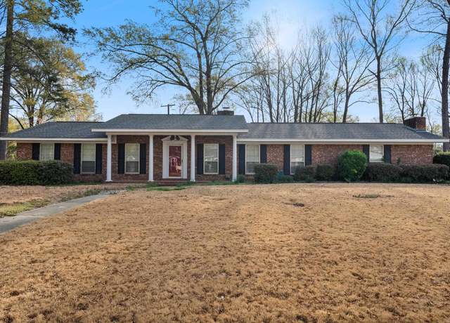 Property at 10 Deerwood Dr, Conway, AR 72034, 4 beds, 3 baths