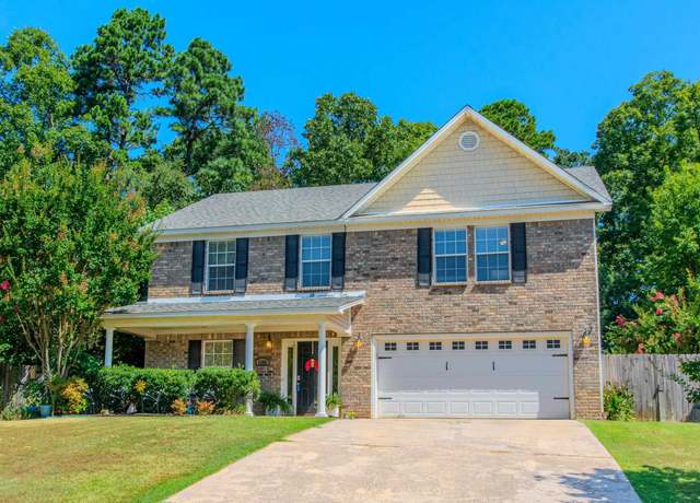 Property at 1306 Oxford Ave, Benton, AR 72019, 4 beds, 2.5 baths