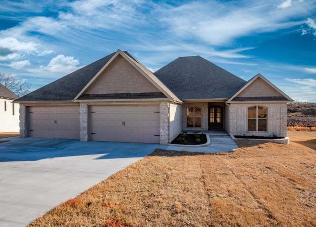 Property at 10075 Hidden Cir, Sherwood, AR 72120, 4 beds, 4.5 baths