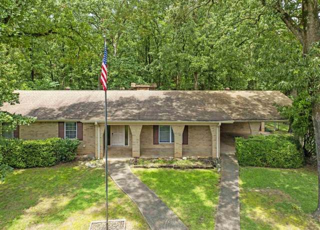 Property at 299 Bonnie Brae St, Hot Springs, AR 71901, 3 beds, 2 baths
