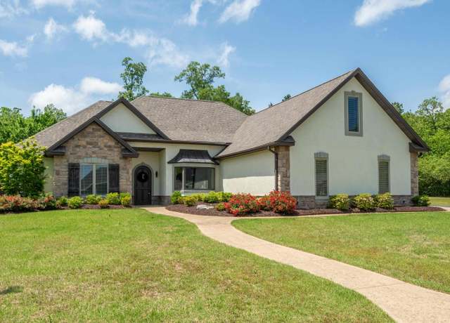 Property at 323 Hunterscove Dr, Hot Springs, AR 71913, 5 beds, 3.5 baths