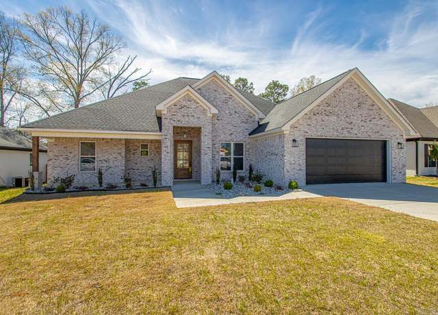 Property at 114 Harmony Village Dr, Haskell, AR 72015, 4 beds, 2.5 baths