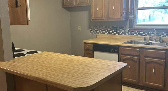 Photo of 1005 S Laredo Ave, Russellville, AR 72801