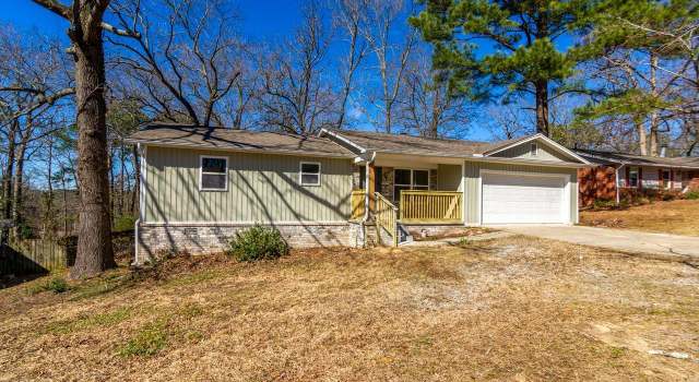 Photo of 2704 W Greenbrier Dr, Benton, AR 72015