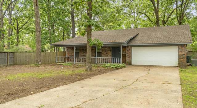 Photo of 33 Brier Springs Dr, Conway, AR 72034