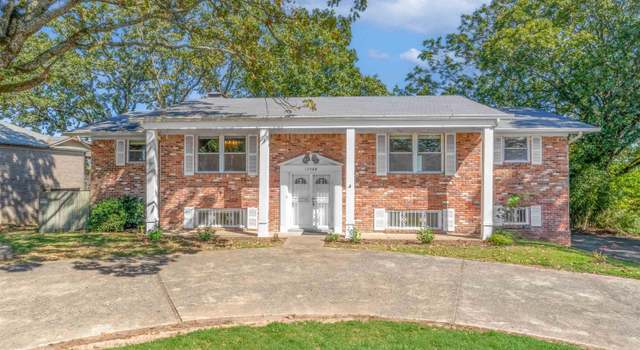 Photo of 12400 Rivercrest Dr, Little Rock, AR 72212