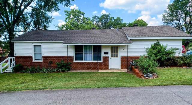 Photo of 705 E Drilling St, Morrilton, AR 72110