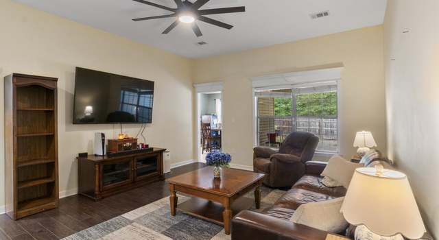 Photo of 345 Meadow Creek Dr, Benton, AR 72015